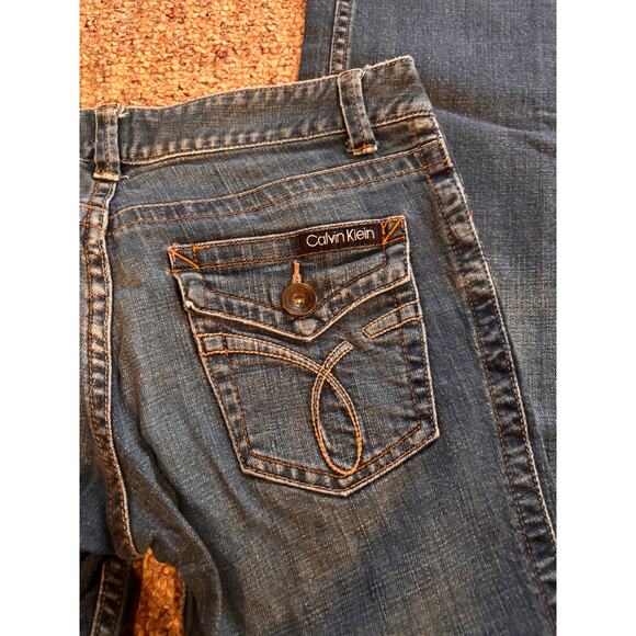 Calvin Klein regular wash size 4 blue boot cut jeans  - Picture 6 of 7